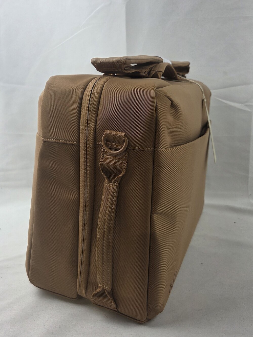 BEIS The Ultimate Travel Duffle In Camel - Picture 3 of 7